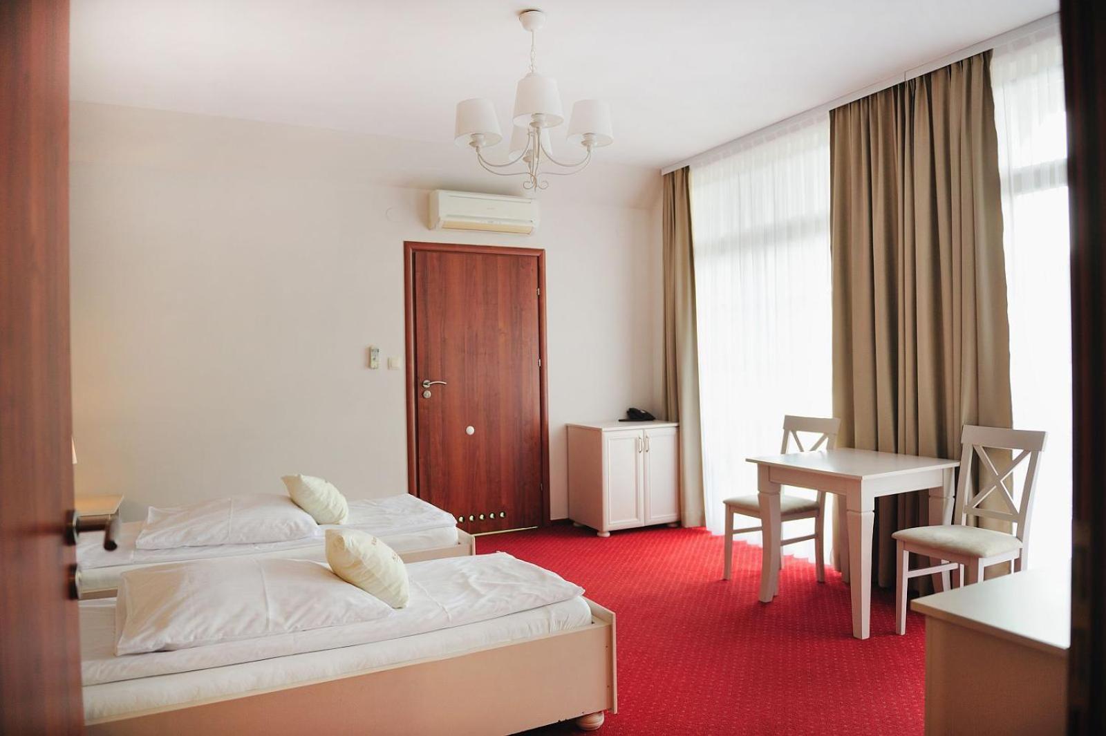 Malutkie Resort Radomsko Exteriér fotografie