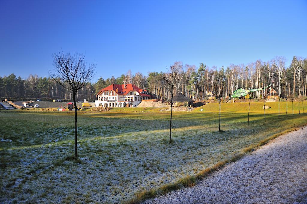 Malutkie Resort Radomsko Exteriér fotografie