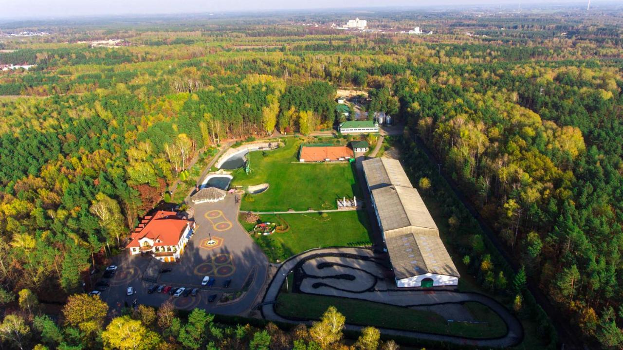 Malutkie Resort Radomsko Exteriér fotografie